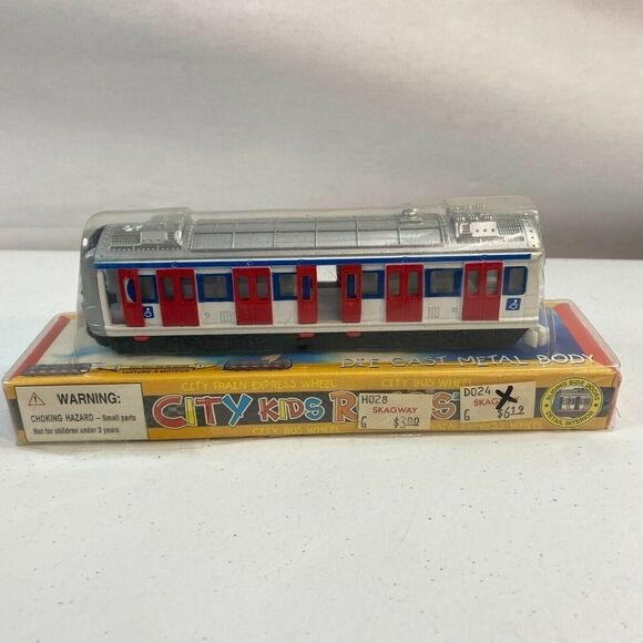 Tins' Toys Metallic Team, City Kids Roadster City Train Express Wheel VTG Rare - Picture 3 of 10